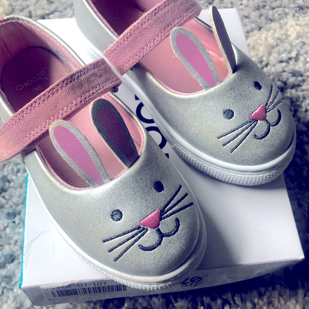 “Chooze Me” Toddler Bunny Velcro Shoes